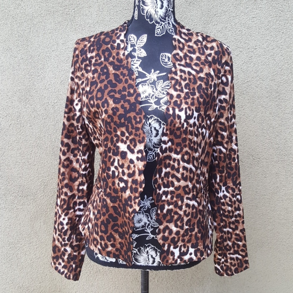 Cute Leopard Blazer